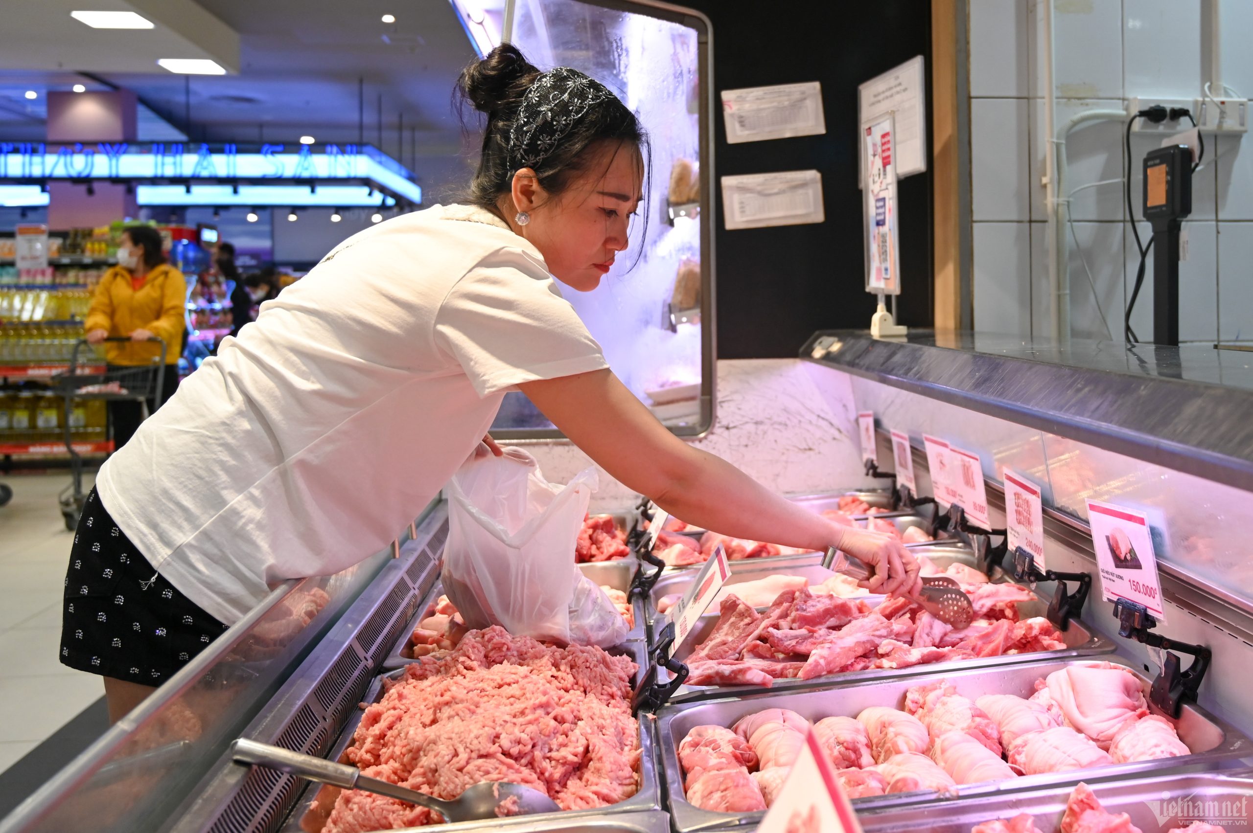  Hàng lậu từ Trung Quốc và Thái Lan tràn vào, giá lợn hơi quay đầu giảm nhanh