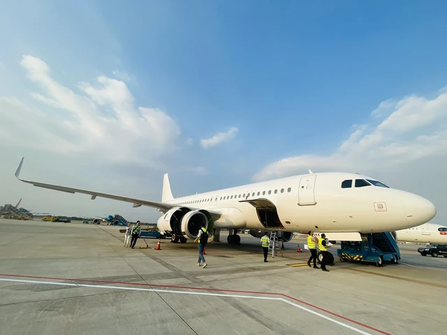  Hãng hàng không “đua” nhập máy bay mới, giá vé Tết có giảm?