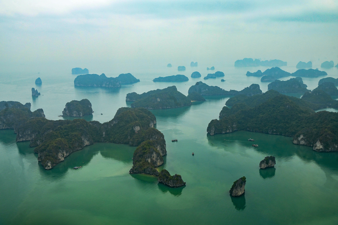  “Tour tỷ phú” trên vịnh Hạ Long: Trải nghiệm độc đáo giữa thiên nhiên hoang sơ