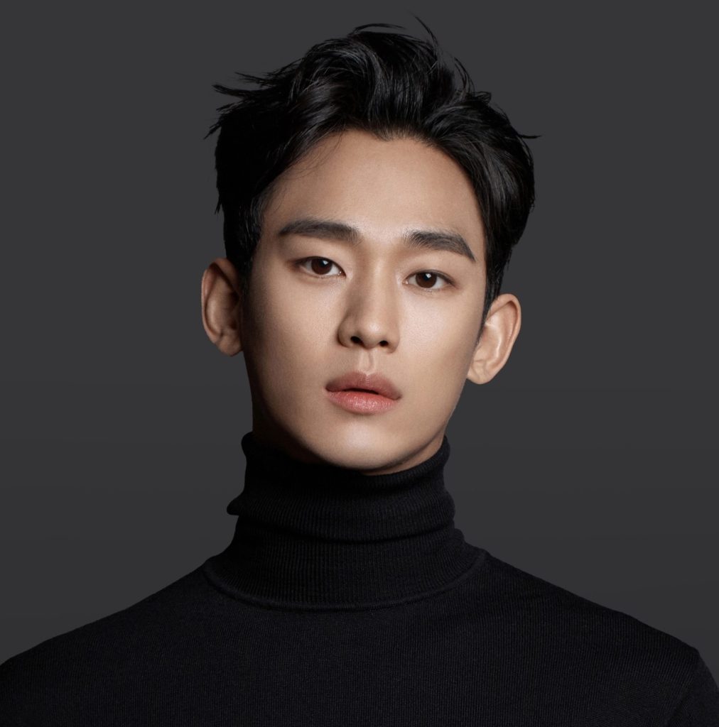 Kim Soo Hyun gây bão với màn cover ca khúc IU tại fan meeting