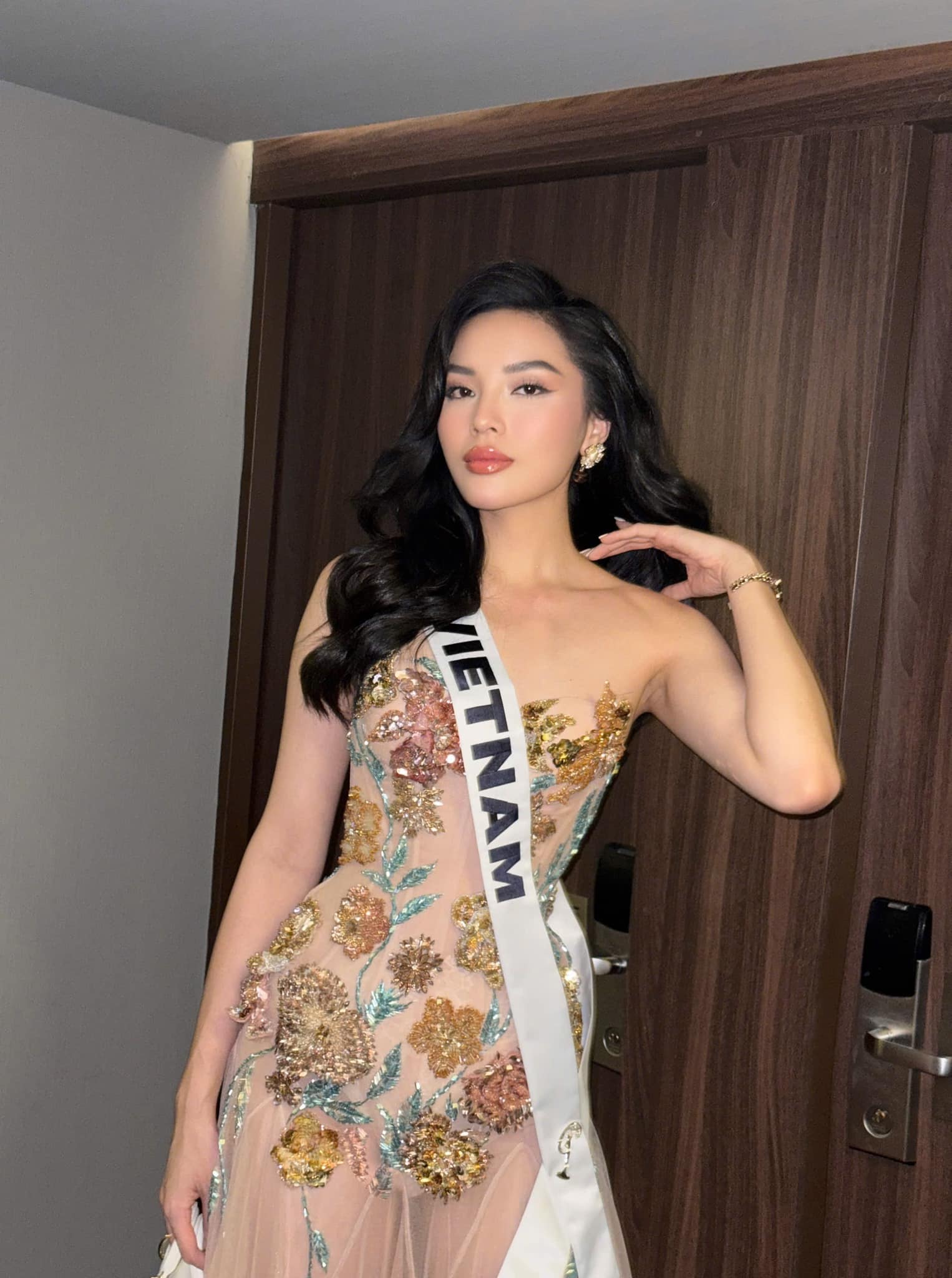  Kỳ Duyên gặp sự cố thất lạc hành lý tại Miss Universe 2024