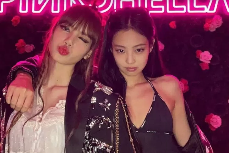  Jennie và Lisa tái xuất Coachella 2025