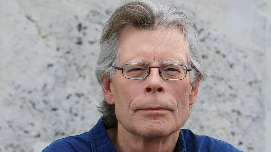  Stephen King từ bỏ mạng xã hội X vì môi trường độc hại