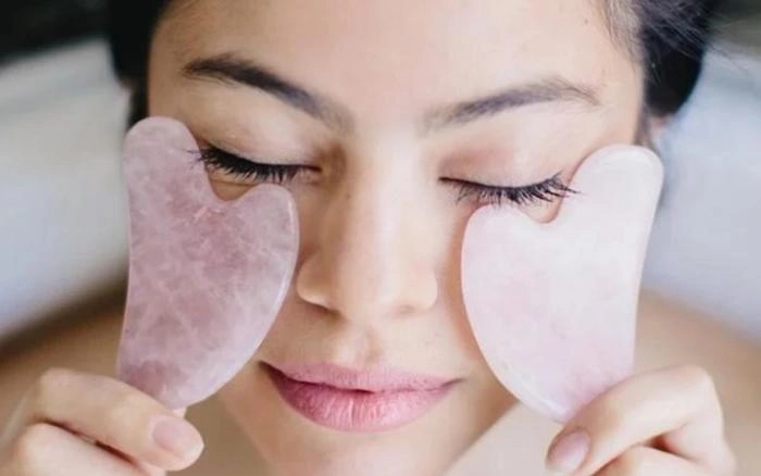  Massage mặt liệu có thay thế được Botox?