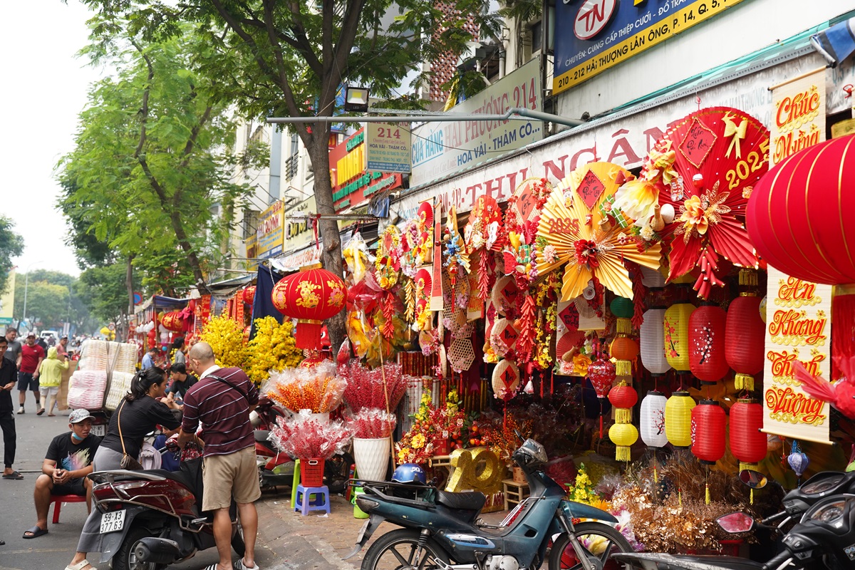 Hải Thượng Lãn Ông không chỉ đơn thuần là nơi mua sắm, mà còn là không gian kết nối giữa truyền thống và hiện đại.