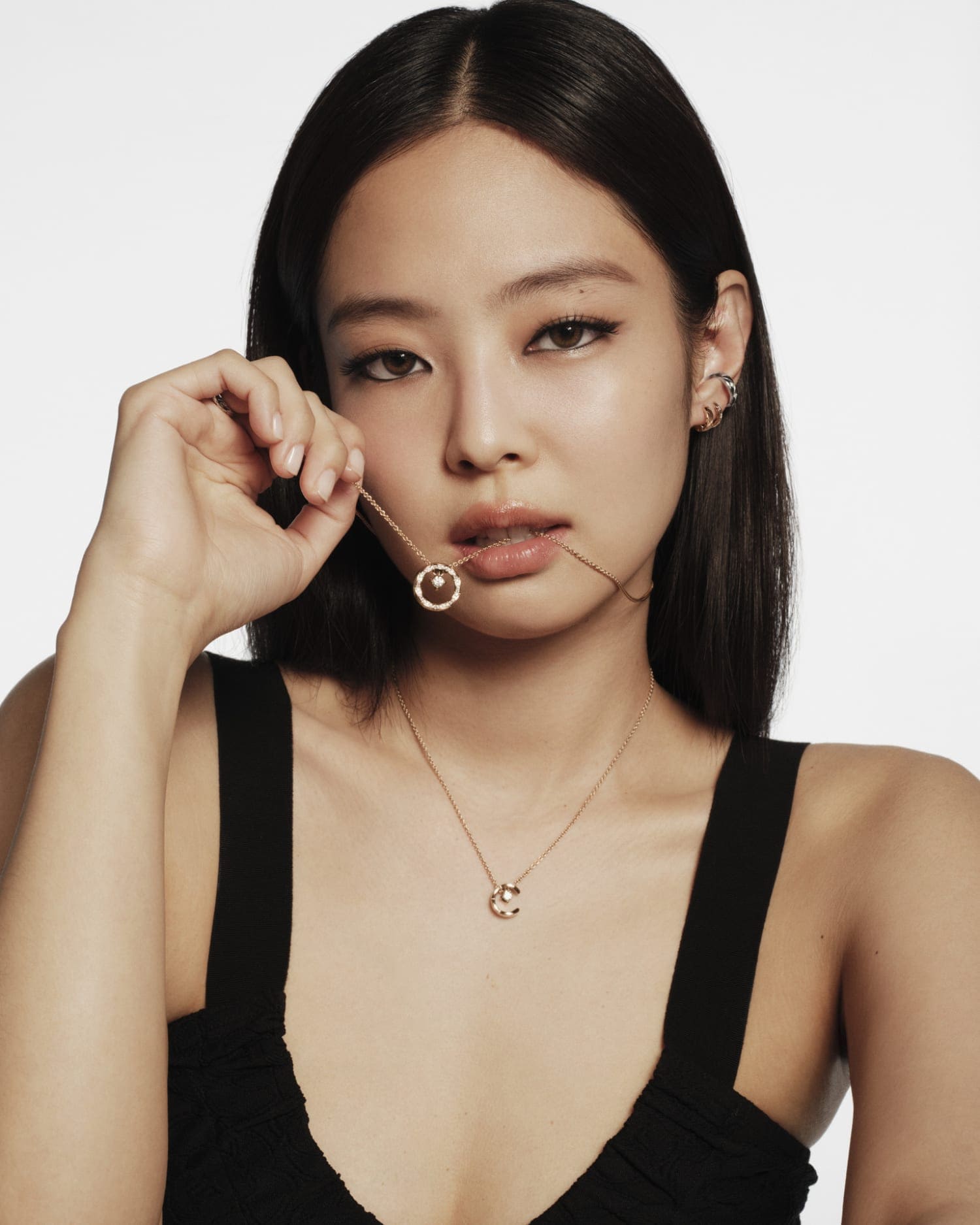  Jennie BLACKPINK đồng hành cùng Chanel Coco Crush lan tỏa vẻ đẹp vượt thời gian