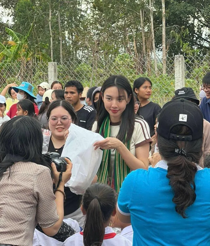 Lan tỏa tinh thần yêu thương đến mọi người.