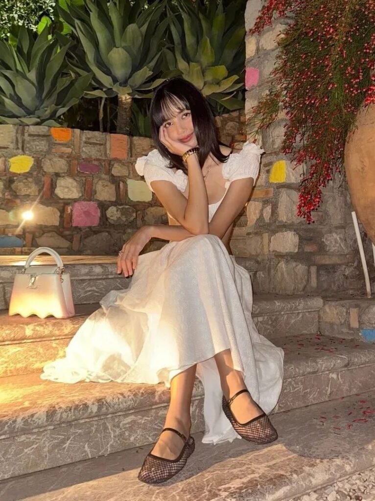 Đôi giày mềm mại, ôm gọn bàn chân 