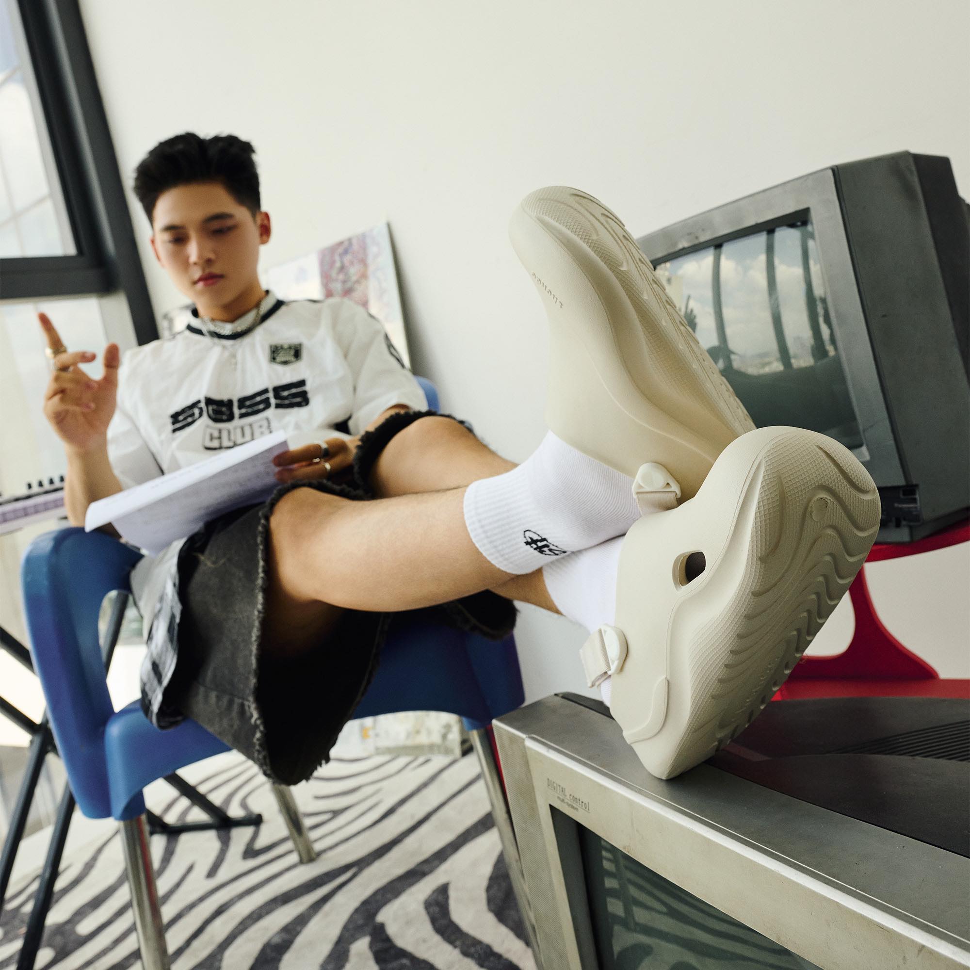 Thời trang không còn là sự phô diễn, mà là ngôn ngữ của cá tính.