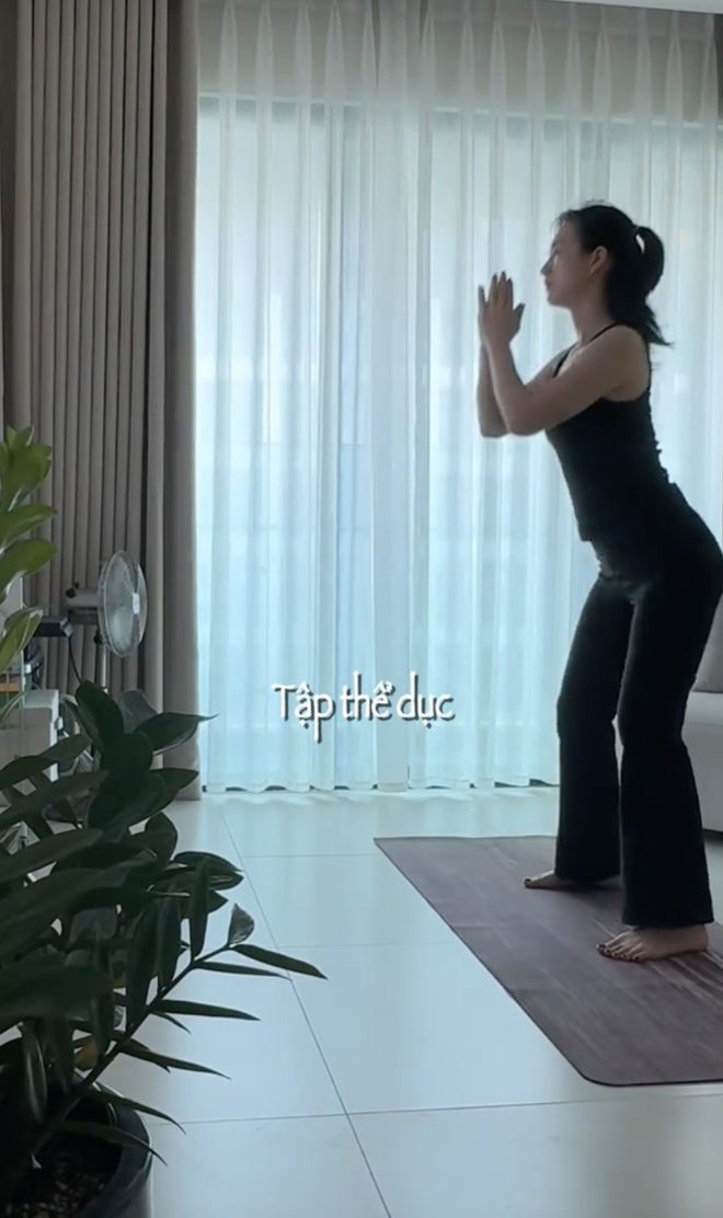 Duy trì thói quen tập luyện tại phòng gym với các bài tập chuyên sâu.