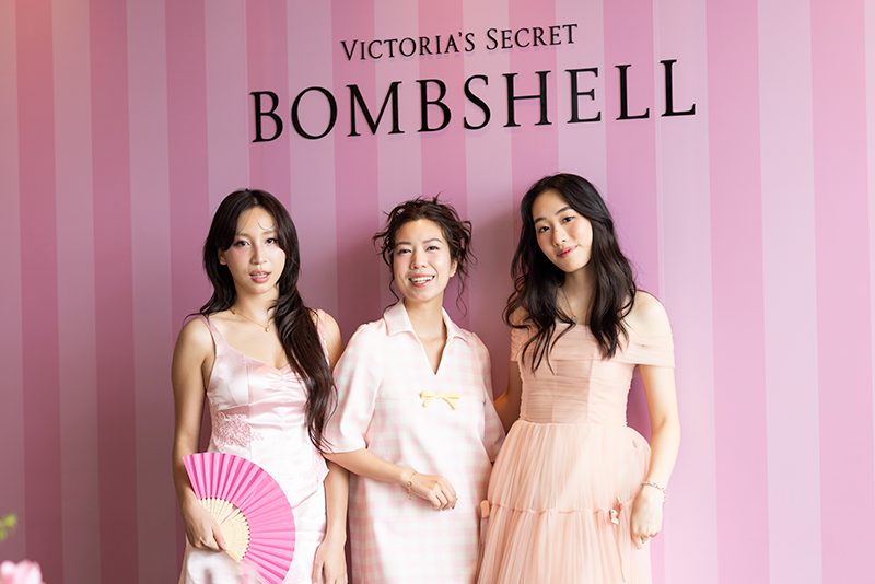 Bombshell nhanh chóng chạm đến trái tim của hàng triệu phụ nữ trên toàn cầu.