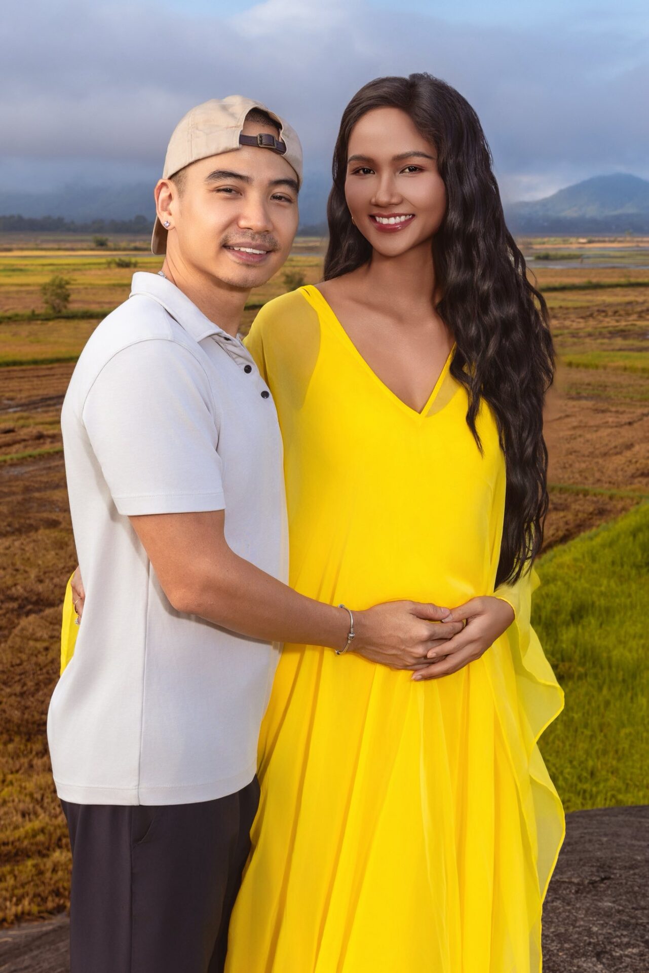  vóc dáng của H’Hen có phần thay đổi rõ rệt, đặc biệt là vòng hai lộ rõ.