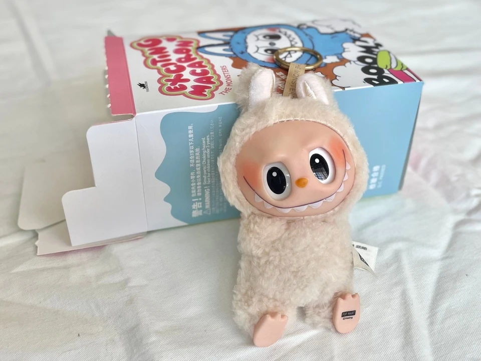 Lafufu lại có những điểm “lệch pha” rõ rệt.