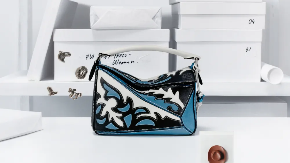 Mang lại cho thương hiệu một làn gió trẻ trung, hiện đại hơn nhưng vẫn trung thành với tinh thần thủ công truyền thống.