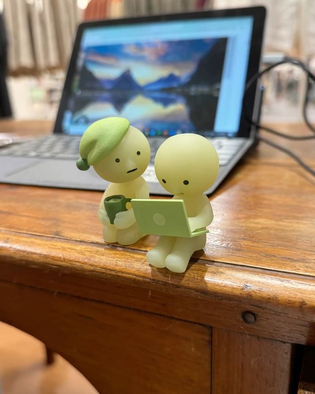 Những nhân vật này có hình dáng mô phỏng con người nhưng có kích thước vô cùng nhỏ bé