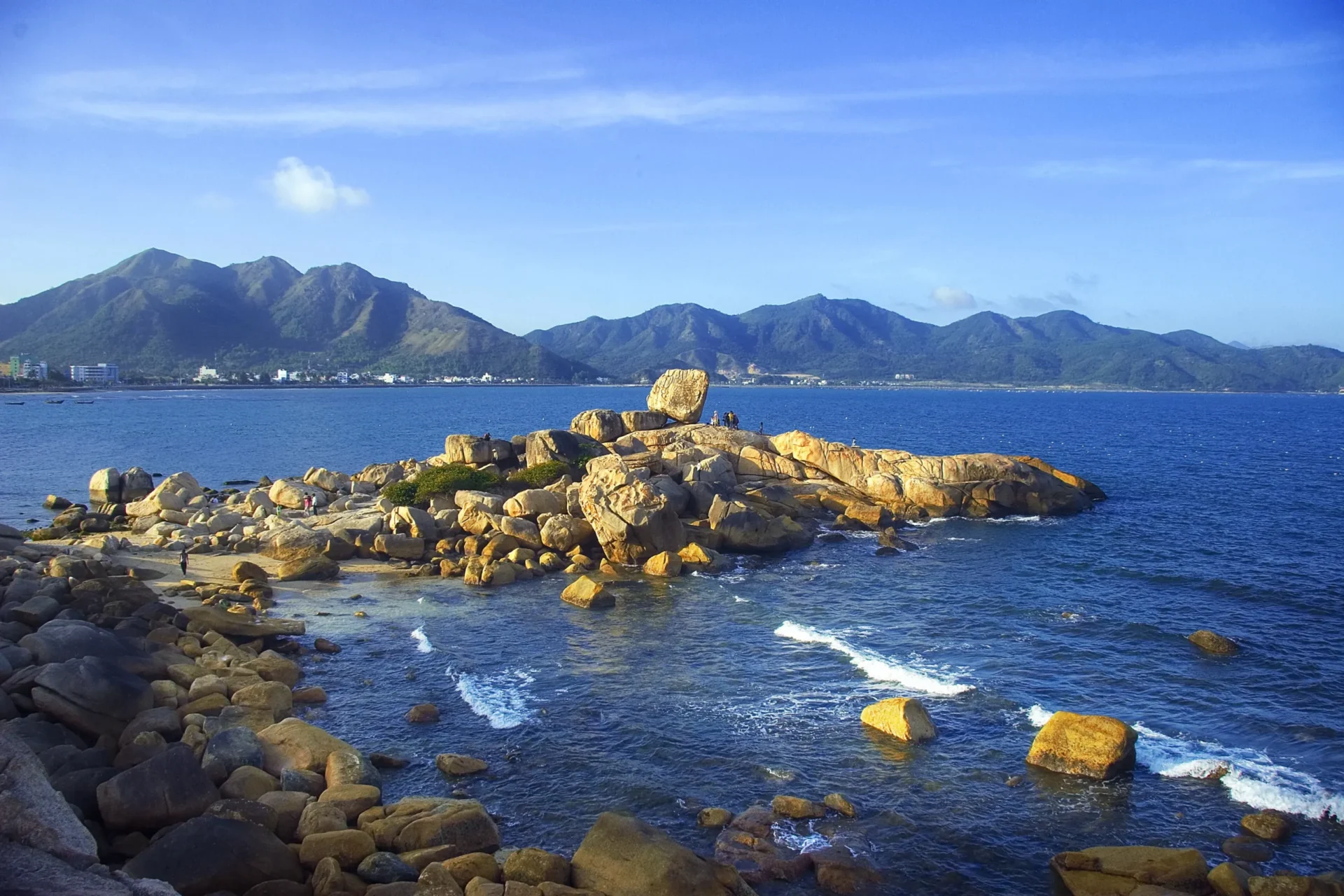 Một “thoáng trời Tây” giữa lòng Nha Trang