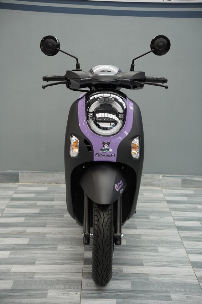 Sở hữu thiết kế dễ thương và cá tính lấy cảm hứng từ nhân vật hoạt hình nổi tiếng Kuromi