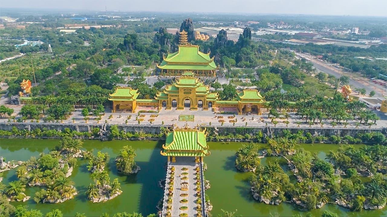 Khu du lịch Đại Nam của vợ chồng ông Huỳnh Uy Dũng và bà Nguyễn Phương Hằng tại Bình Dương.