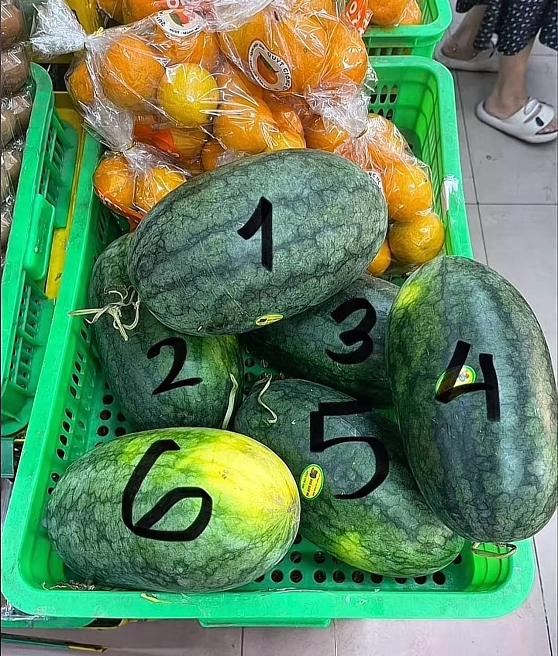 Không ít tài khoản tự nhận là “dân trong nghề” buôn dưa lâu năm cũng gật gù trước độ chính xác. 