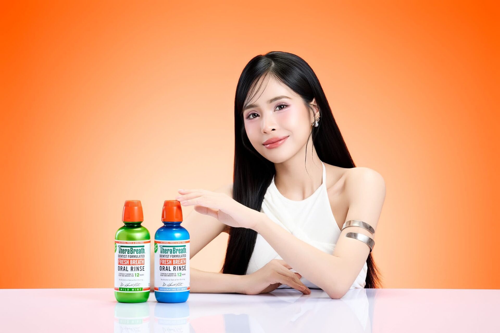 Ca nương Kiều Anh là Đại sứ thương hiệu TheraBreath Vietnam.