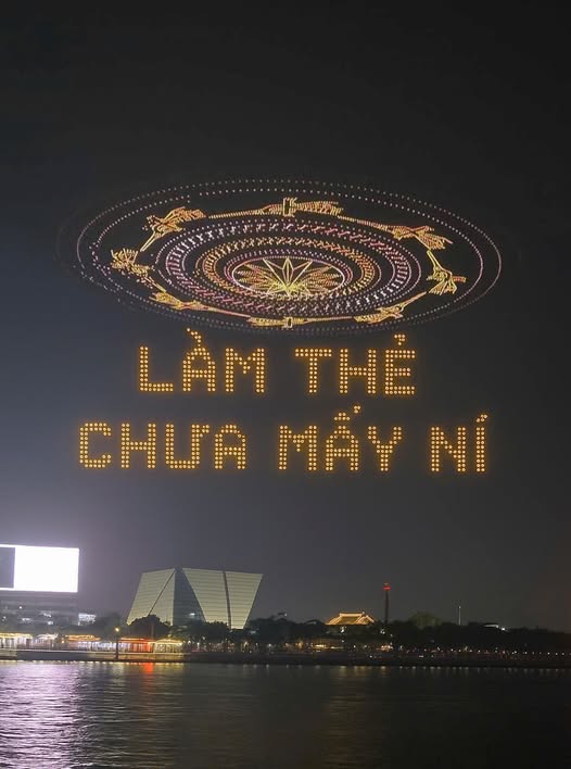 Cứ tưởng lướt nhầm sang clip review phim, ai ngờ là quảng cáo chính chủ từ Thư viện Quốc gia Việt Nam.