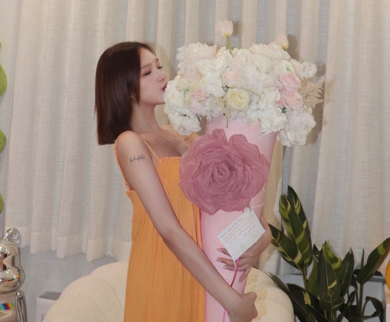  Gil Lê lên tiếng phủ nhận cầu hôn Xoài Non