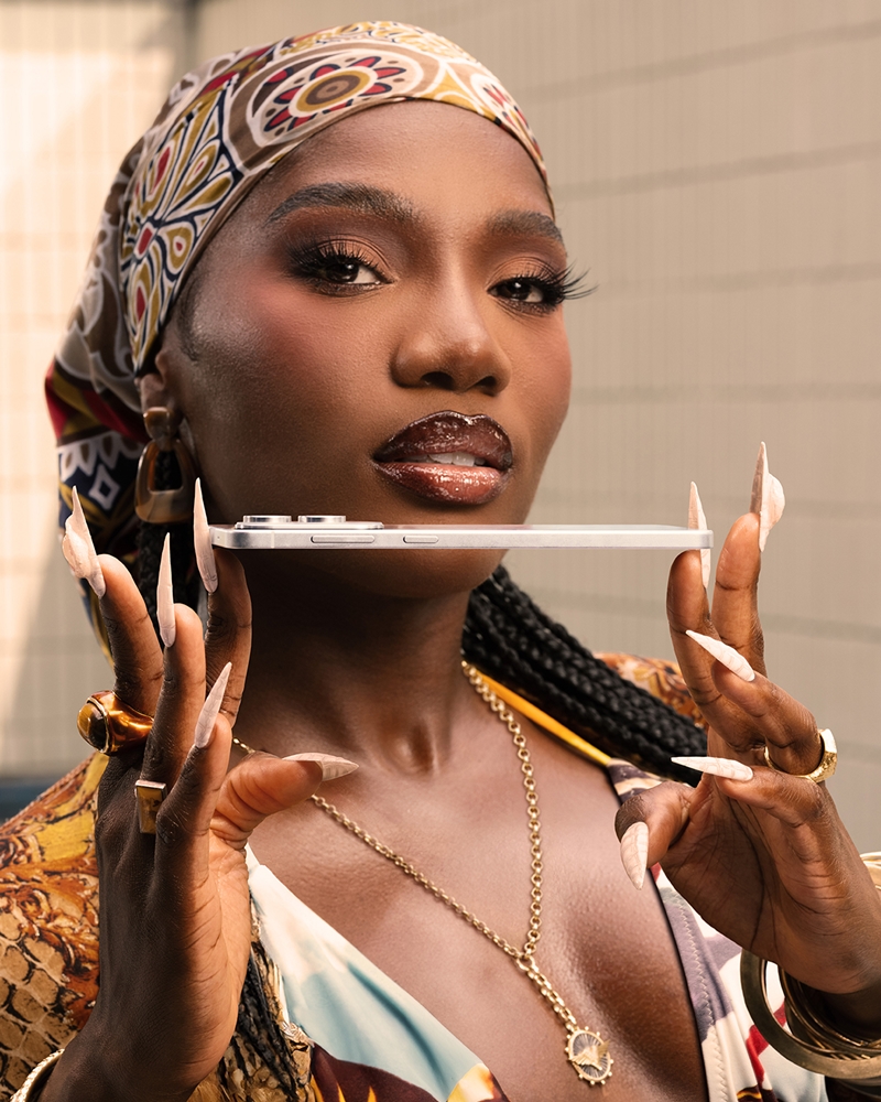 Từ phụ kiện công nghệ đến dấu ấn thời trang.