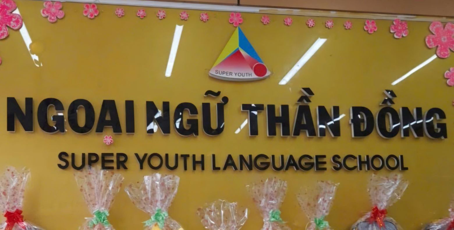 tổ chức dạy học, thu học phí và quảng bá rầm rộ loạt chương trình hè.