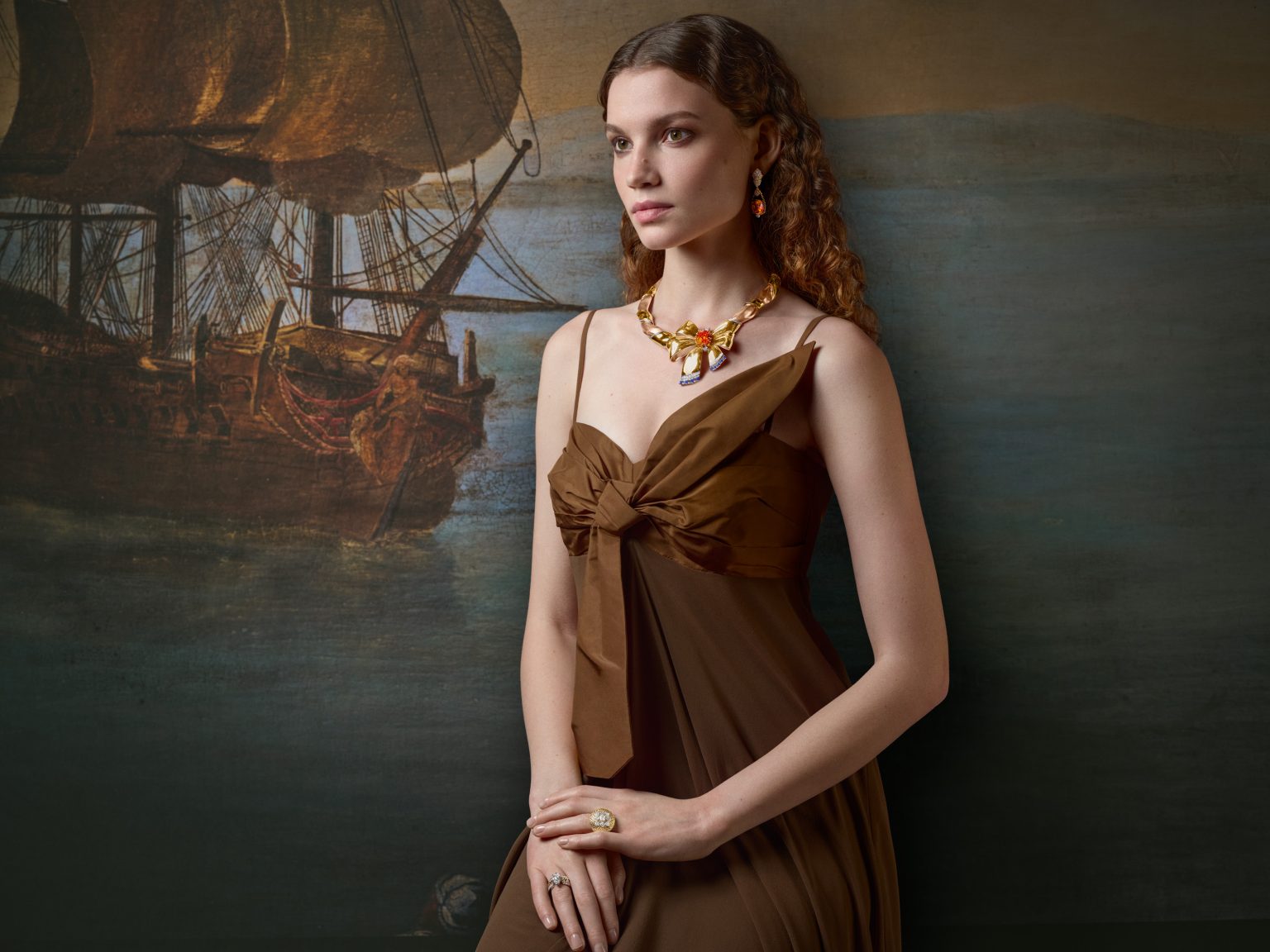 Tái dựng hình ảnh lịch sử qua vòng cổ Moussaillon