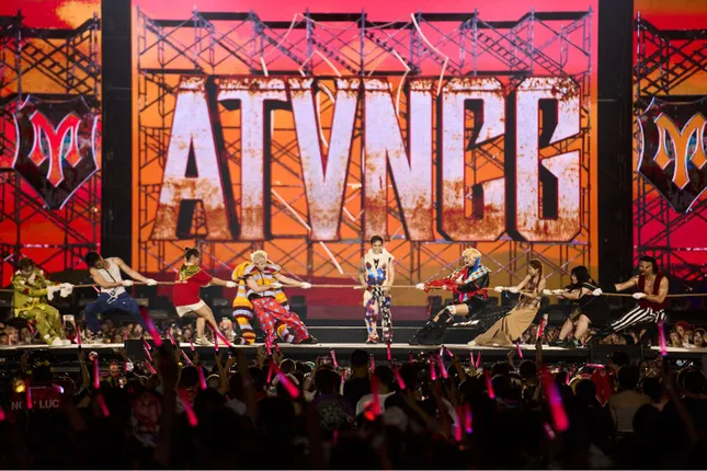 Thông báo không hề được “nhá hàng” từ trước khiến nhiều người ngỡ ngàng