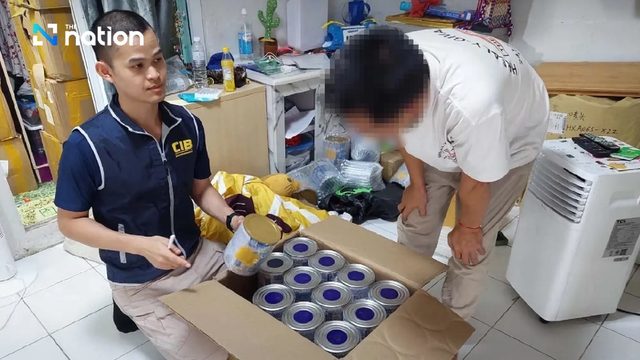  Triệt phá đường dây sản xuất sữa Ensure Gold giả quy mô lớn