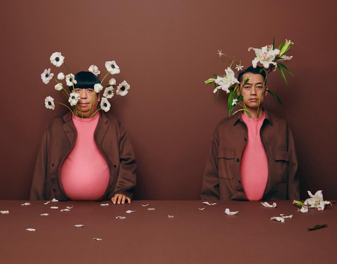 từ sắp đặt, ánh sáng cho tới từng lớp trang phục, đạo cụ.