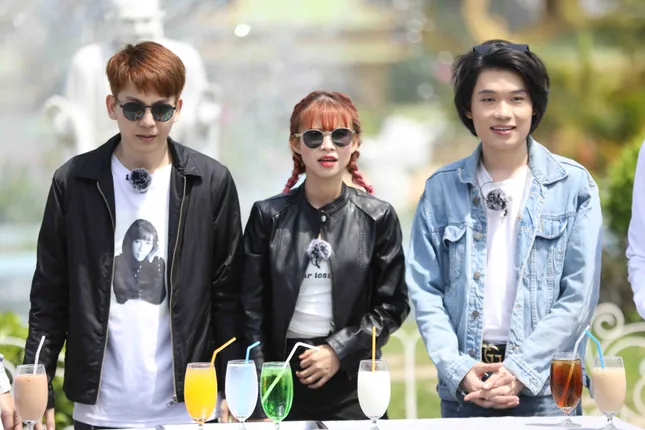 Phản ứng trái chiều nhưng không thiếu kỳ vọng.