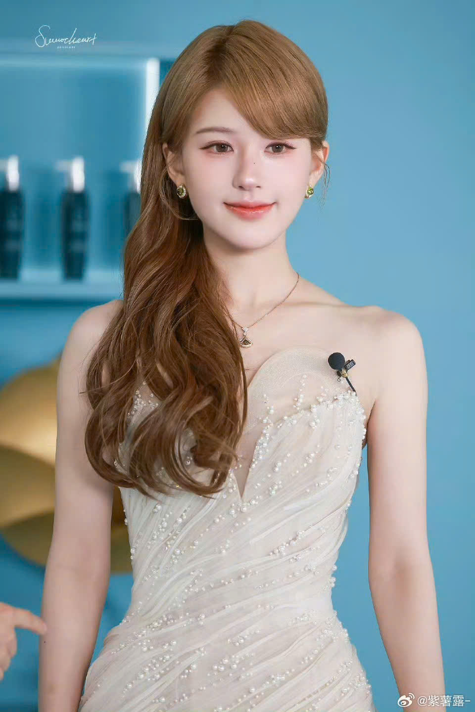  tạo hiệu ứng lung linh như sương mai đầu ngày.