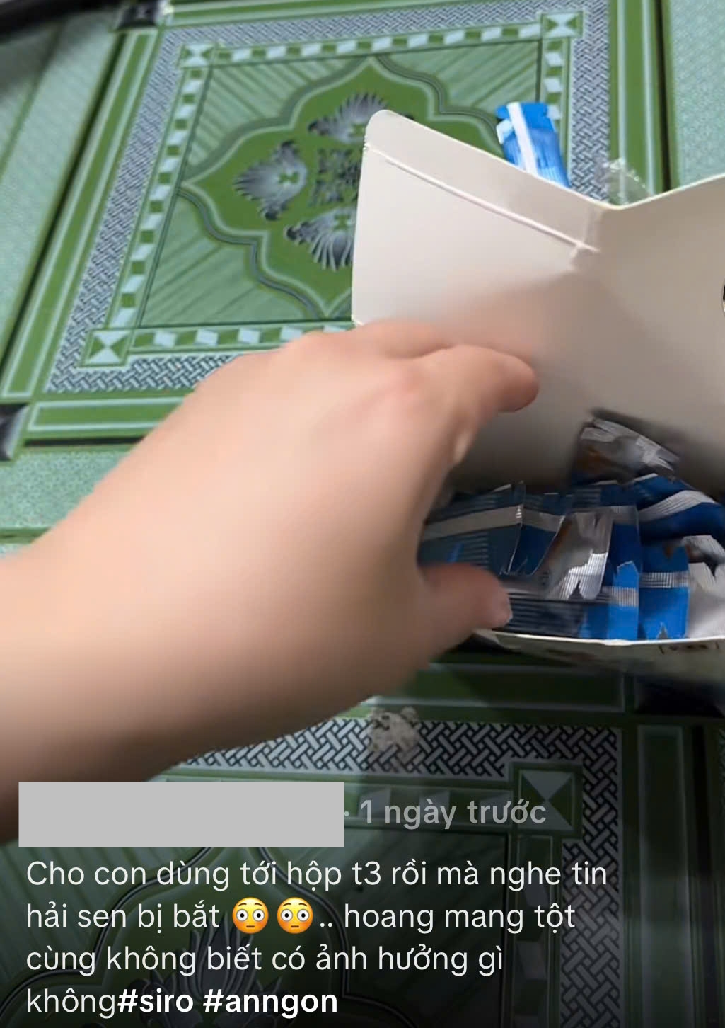 Phần lớn khách hàng là phụ huynh trẻ, dễ bị thuyết phục bởi những lời quảng cáo giàu cảm xúc và hình ảnh đời thường gần gũi.