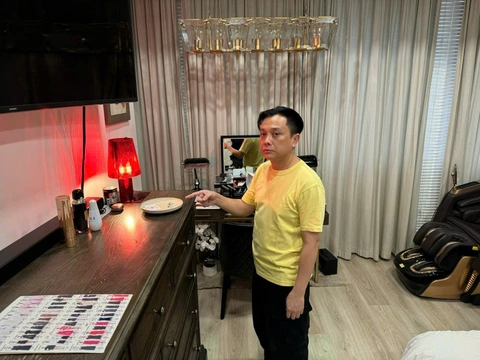 Nhà thiết kế Nguyễn Công Trí bị điều tra vì liên quan đến đường dây ma túy tại TP.HCM