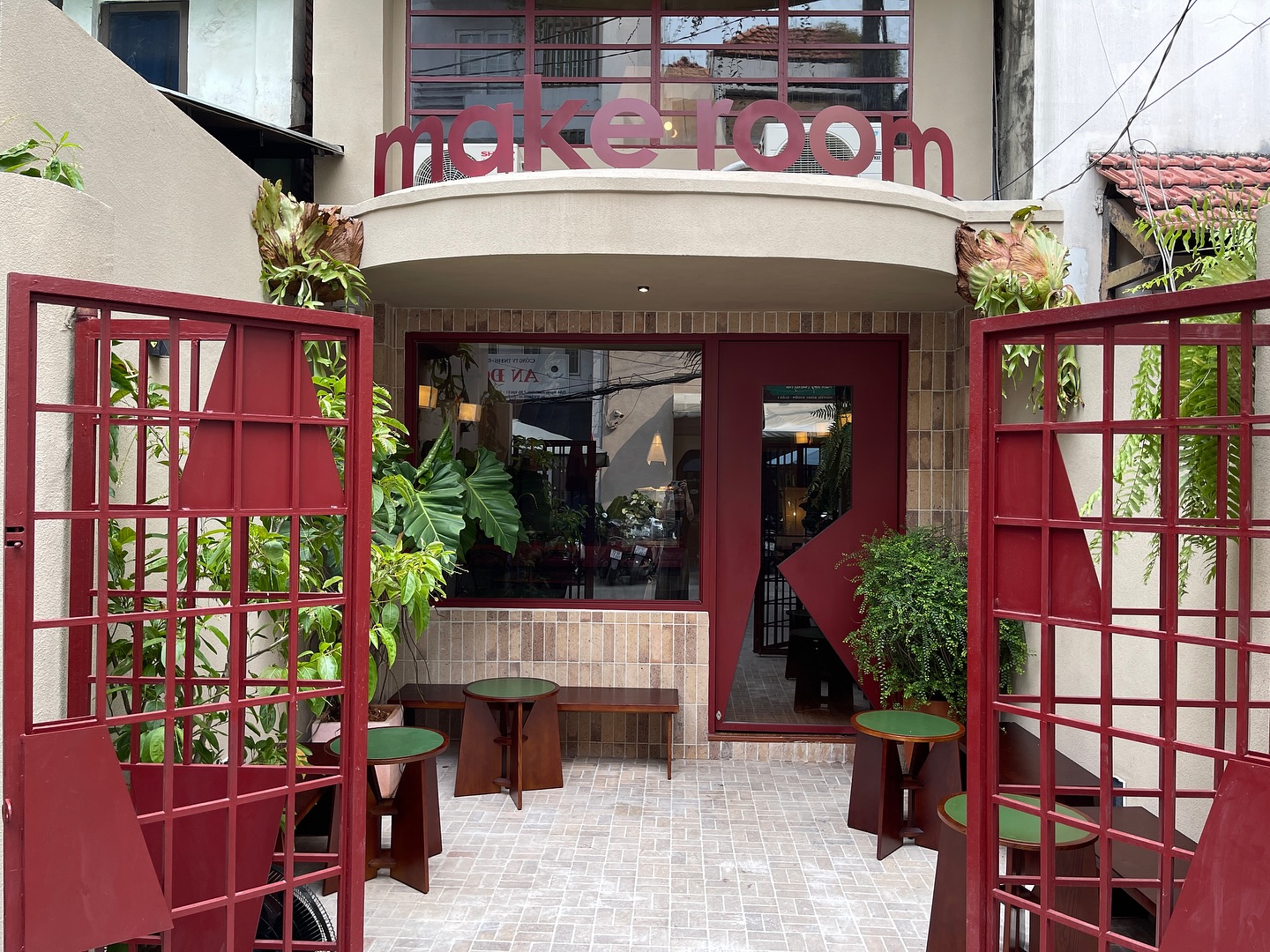  Quán cà phê TP.HCM bị đánh giá 1 sao sau khi nhắc khách giữ trật tự