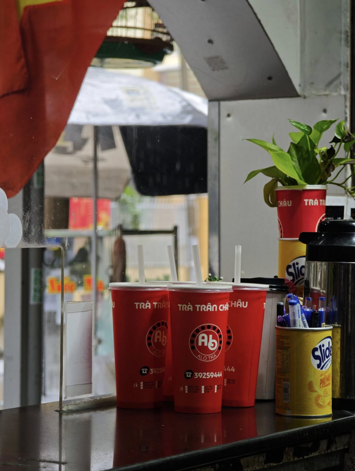 Giá cả cũng đã có sự điều chỉnh theo thời gian, dao động từ 18.000 đến 42.000 đồng 