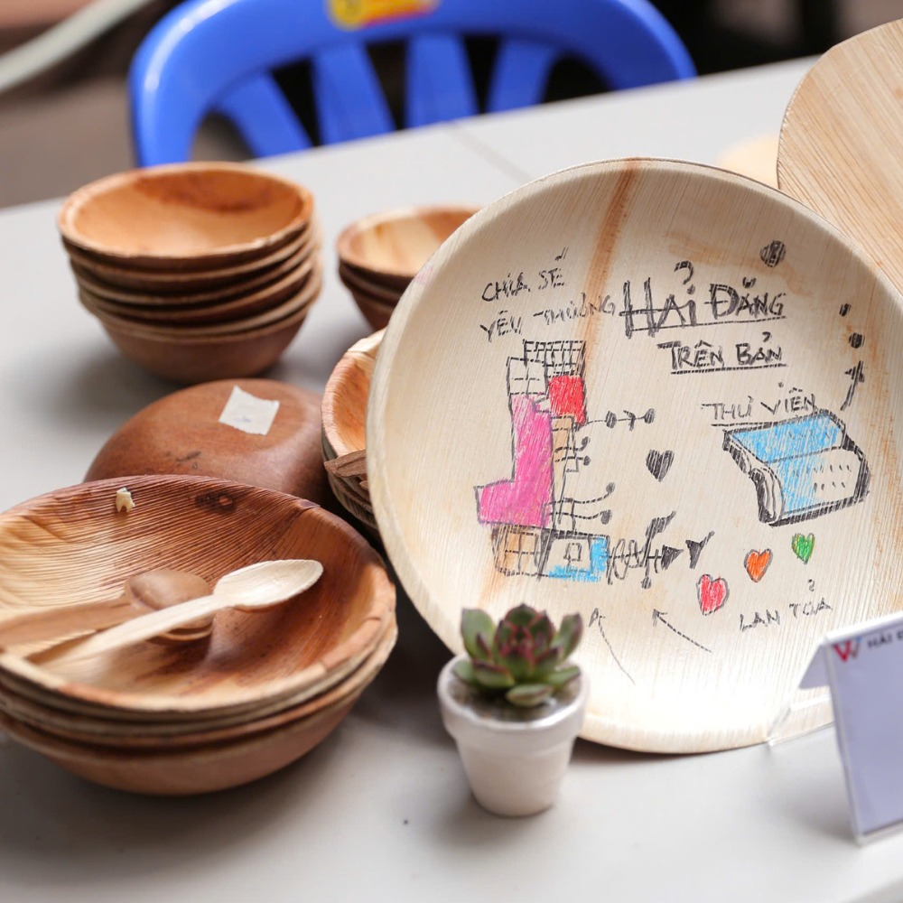 . Không phải quà lưu niệm thông thường mà là các món “đẹp – độc – xanh”