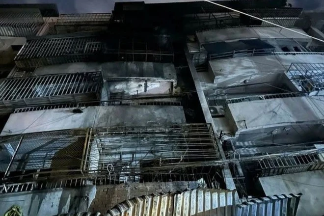 nhiều tài sản trong khu cư xá cũng bị thiêu rụi, 