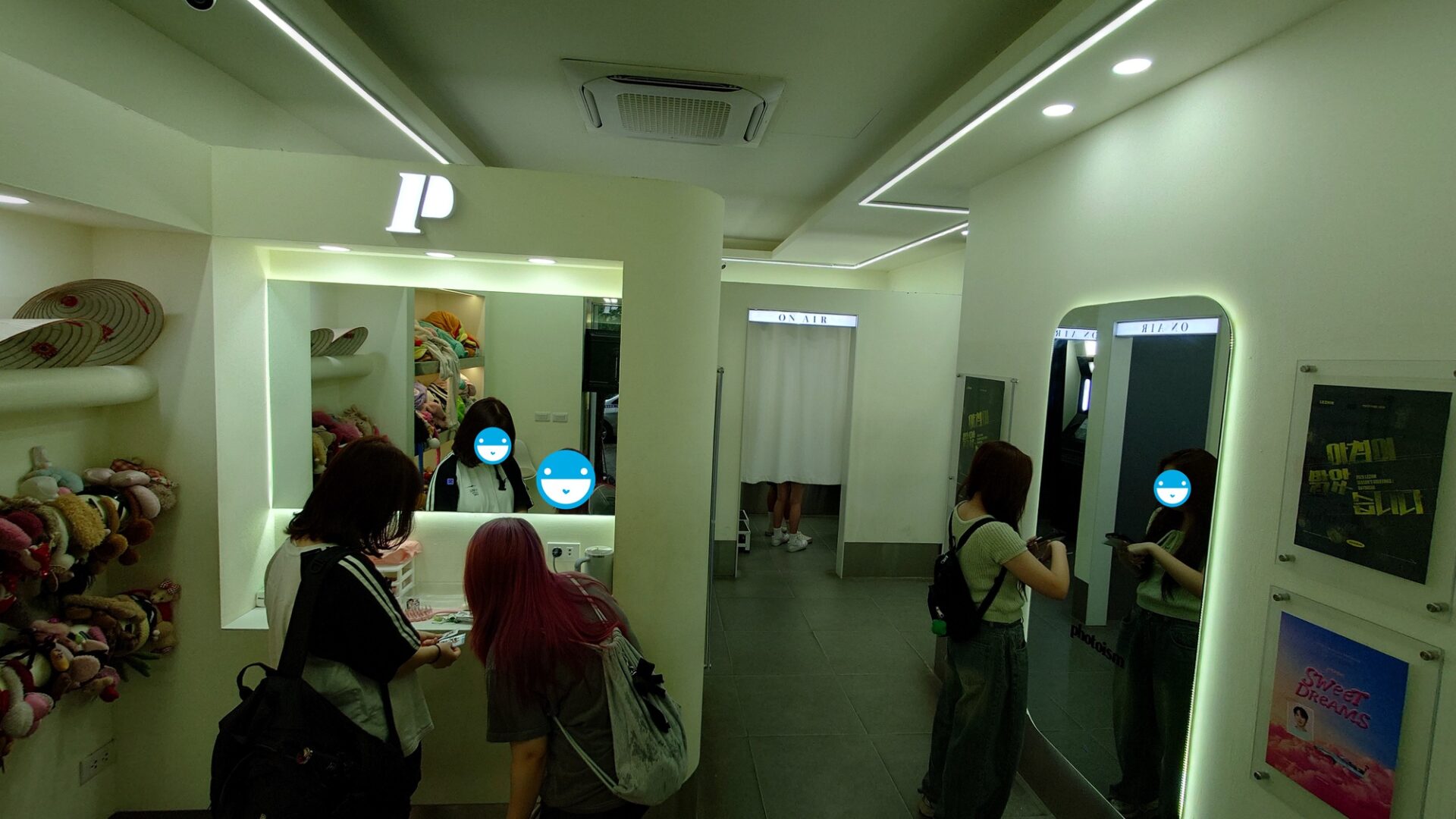 cư dân mạng thêm hoài nghi về sự minh bạch trong cách cửa hàng xử lý khủng hoảng.