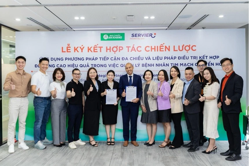 Nhà thuốc An Khang ký kết hợp tác chiến lược với Tập đoàn Dược phẩm Servier Việt Nam.