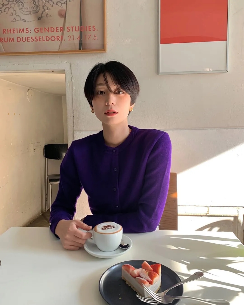  Làn sóng tóc ngắn trẻ trung dẫn đầu xu hướng 2025