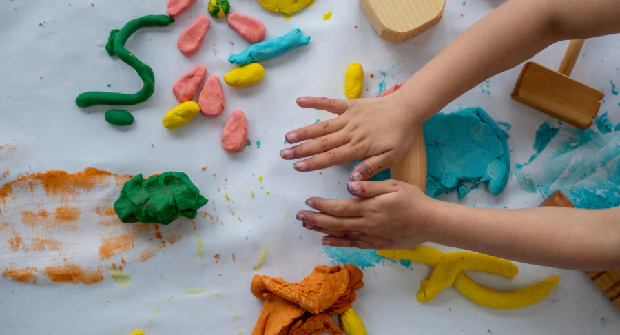  Đất nặn dẻo chứa borax vượt chuẩn