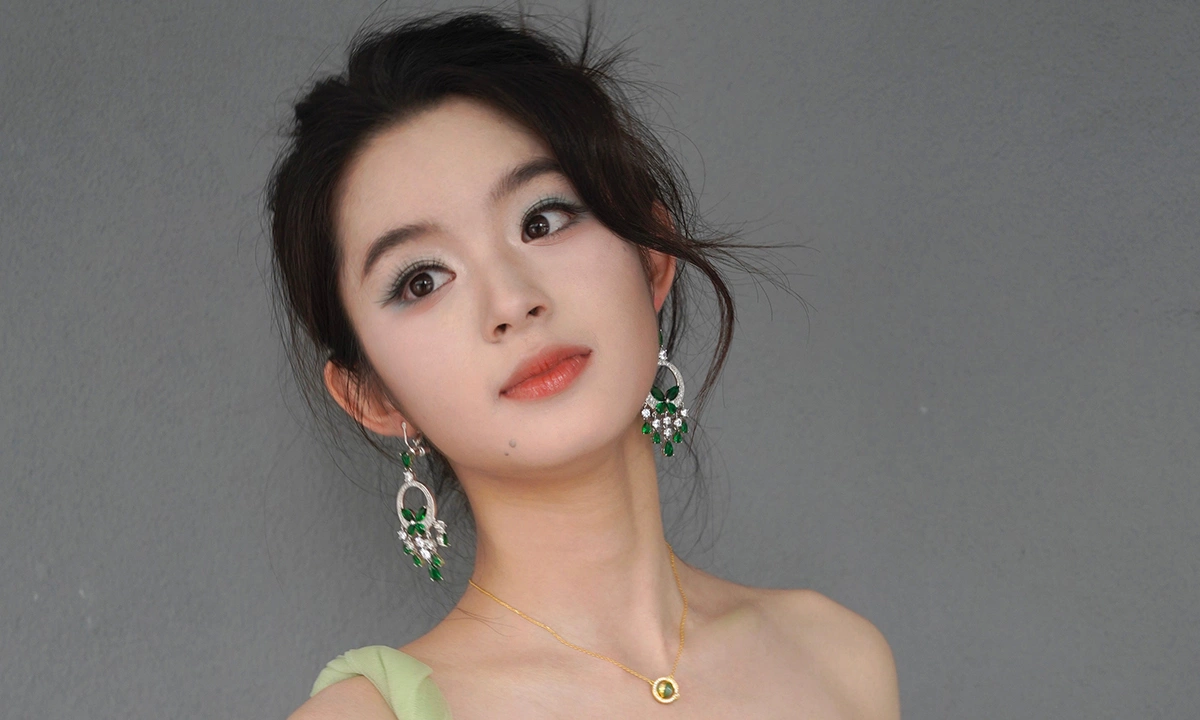 chỉ một chi tiết sai lệch nhỏ cũng có thể phá vỡ toàn bộ hình ảnh được xây dựng.