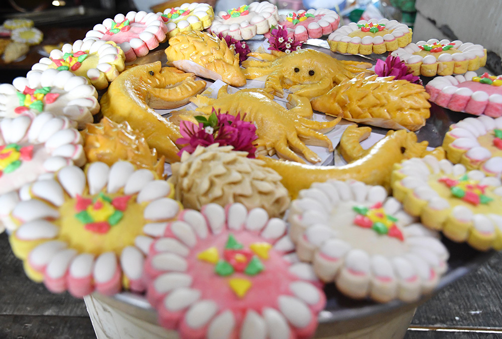 loại bánh này là chứng nhân sống động cho sự giao thoa giữa tinh hoa ẩm thực và văn hóa thủ công miền Tây