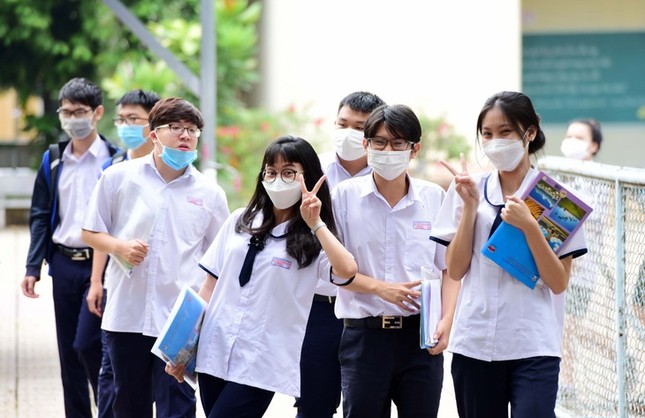 Thí sinh dự thi tốt nghiệp 2025.