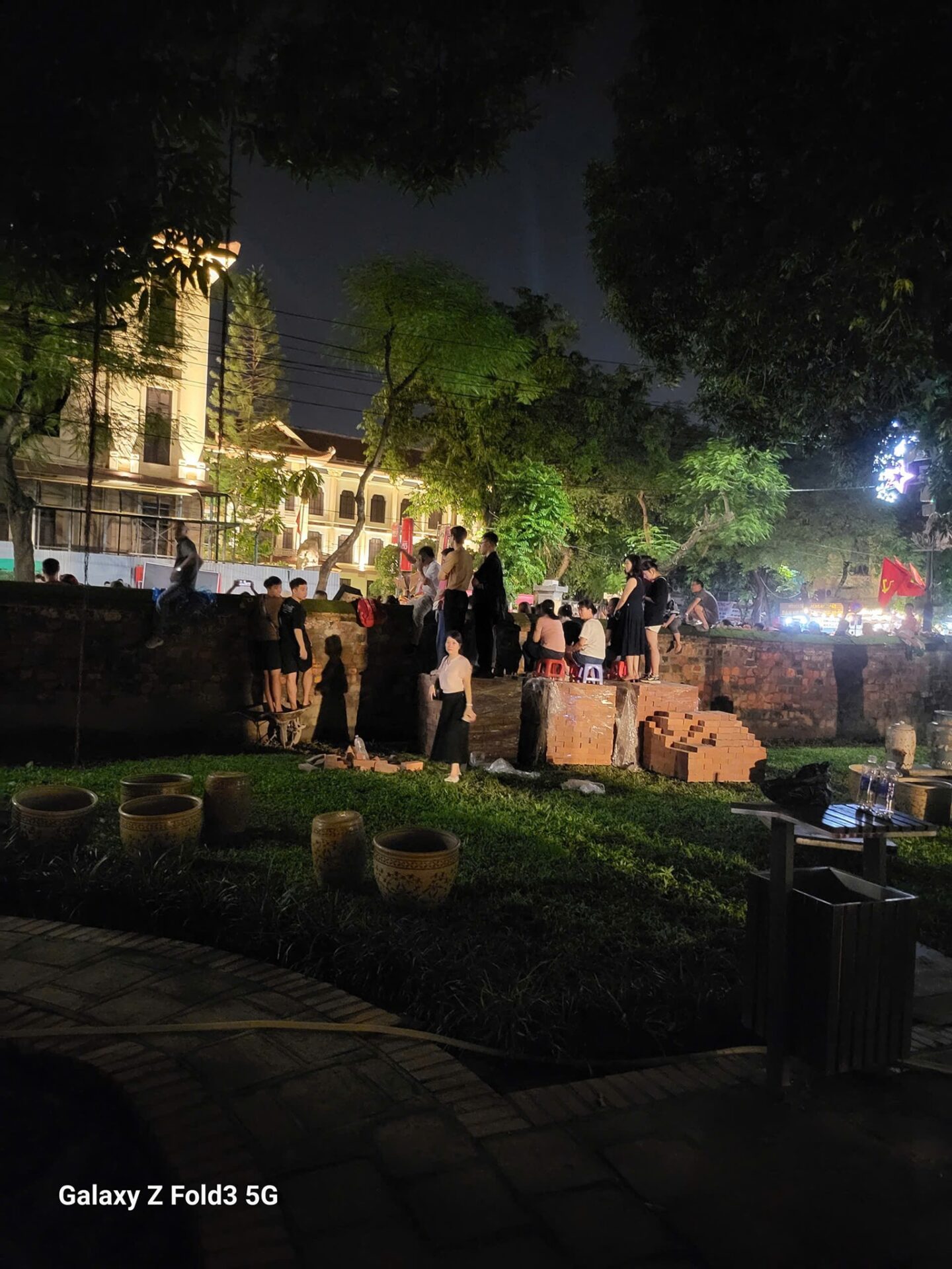  Cộng đồng mạng đồng tình với lời kêu gọi bảo vệ Văn Miếu – Quốc Tử Giám