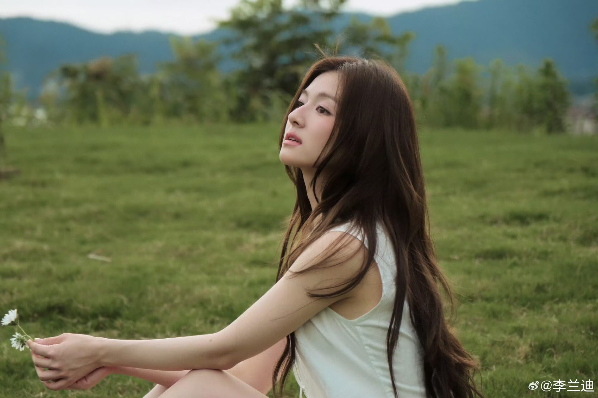 nữ diễn viên sinh năm 1999 còn thu hút nhờ màn “lột xác” về ngoại hình sau hành trình giảm 10kg ngoạn mục.