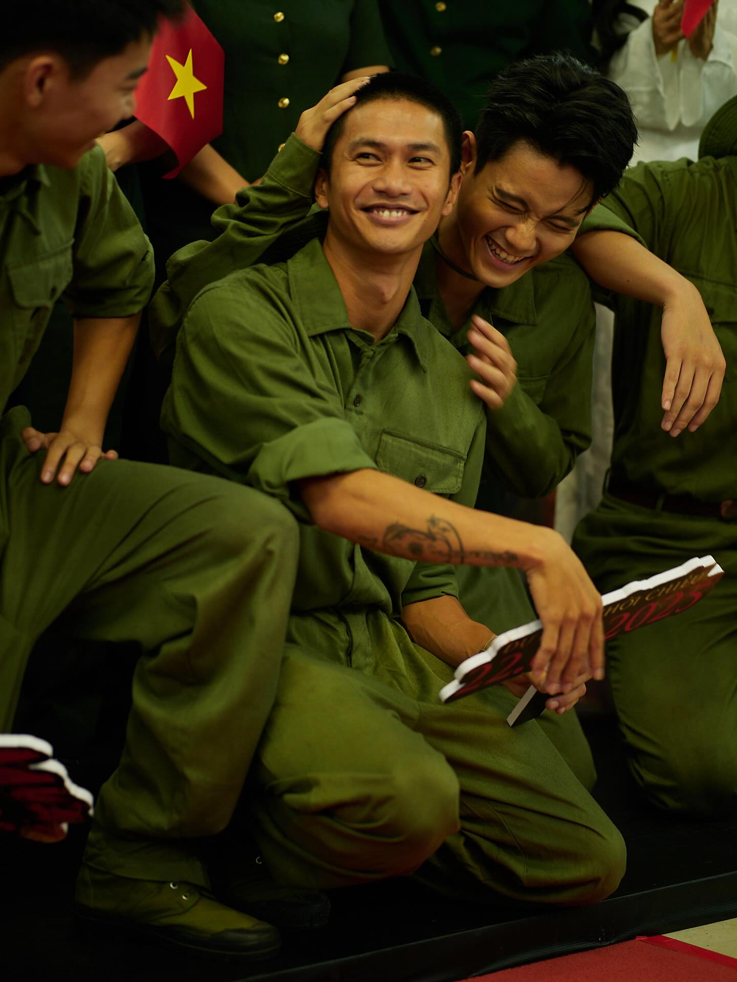 Giữa không khí cả nước hướng về đại lễ, Còn Gì Đẹp Hơn trở thành “bản nhạc quốc dân” của mùa thu lịch sử.